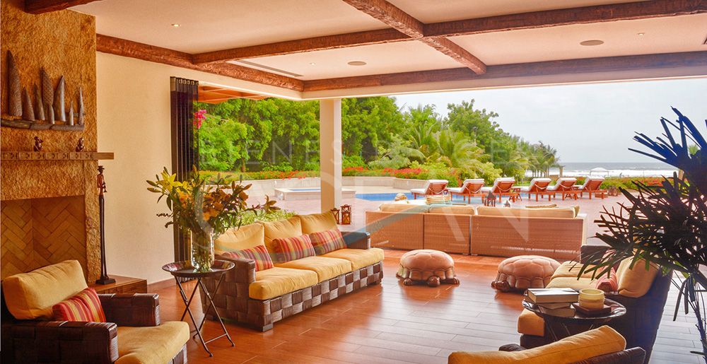 ALQUILER HERMOSA CASA DE LUJO IMPRESIONANTE Y EXCLUSIVA CON SALIDA DIRECTA AL MAR EN OLON - Imagen 8