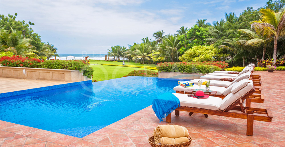 ALQUILER HERMOSA CASA DE LUJO IMPRESIONANTE Y EXCLUSIVA CON SALIDA DIRECTA AL MAR EN OLON - Imagen 10