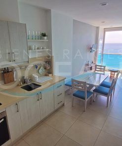 SE ALQUILA MODERNO Y EXCLUSIVO DEPARTAMENTO DIRECTO AL MAR UBICADO EN SAN LORENZO -  CHIPIPE