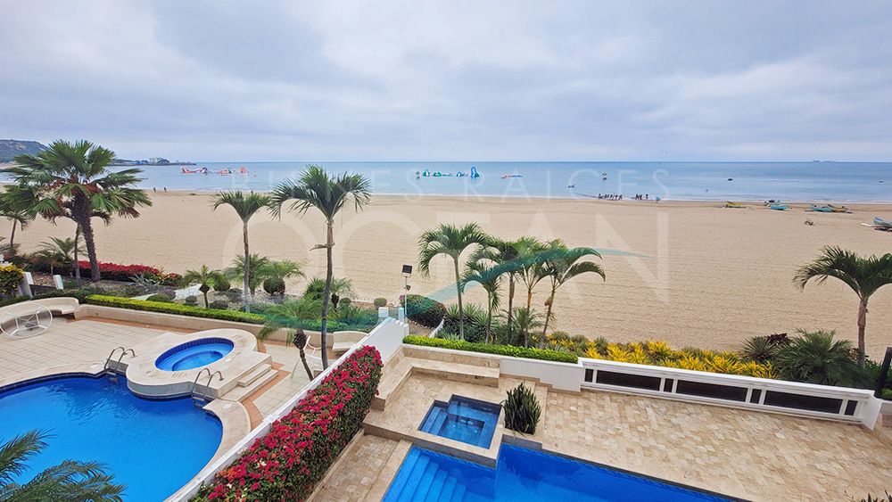 SE VENDE HERMOSO DEPARTAMENTO DIRECTO AL MAR EN EXCLUSIVO SECTOR DE CHIPIPE EN SALINAS