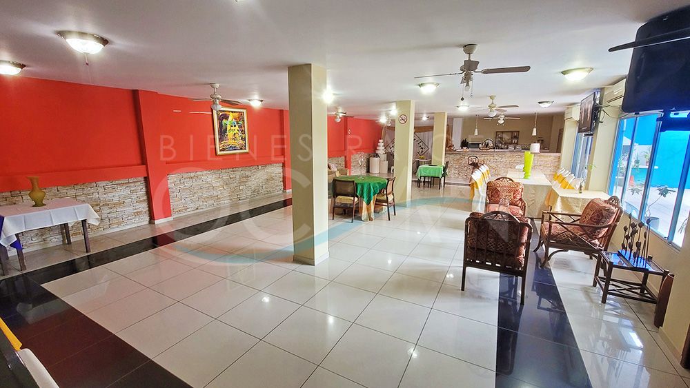 SE VENDE Y ALQUILA AMPLIO LOCAL DE EVENTOS CON EXCELENTE UBICACION EN CDLA ITALIANA - SALINAS - Imagen 2