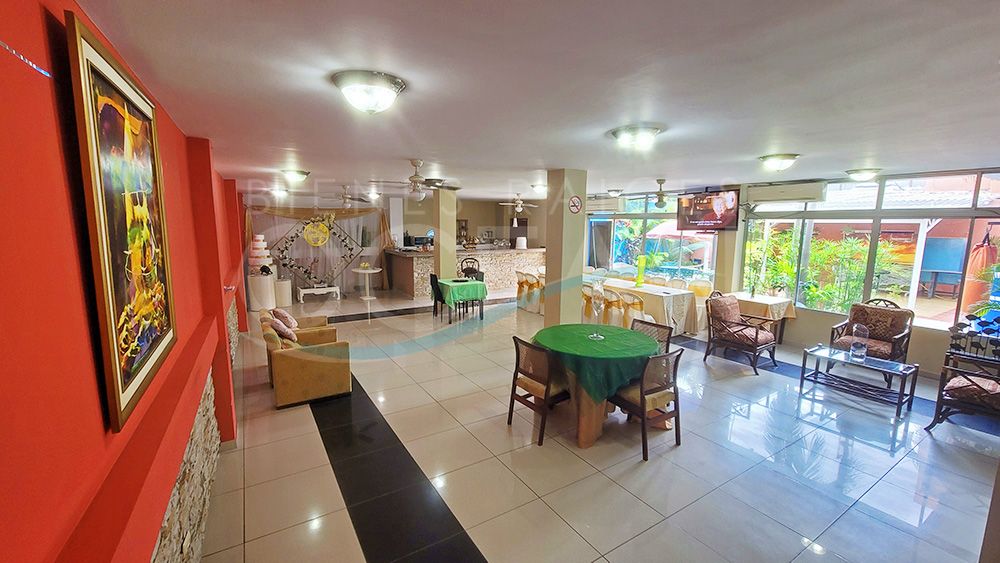 SE VENDE Y ALQUILA AMPLIO LOCAL DE EVENTOS CON EXCELENTE UBICACION EN CDLA ITALIANA - SALINAS - Imagen 3