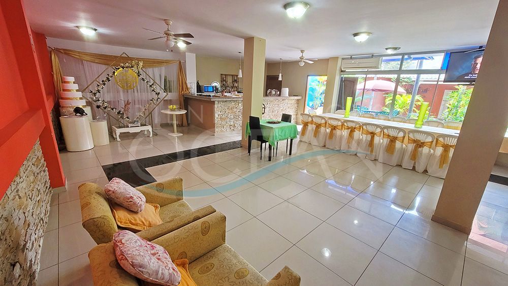 SE VENDE Y ALQUILA AMPLIO LOCAL DE EVENTOS CON EXCELENTE UBICACION EN CDLA ITALIANA - SALINAS