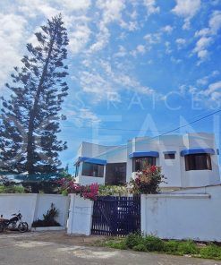 Alternative view of SE VENDE Y ALQUILA HERMOSA CASA DE DOS DEPARTAMENTOS ESPACIOSA FRENTE AL MAR EN PUNTA BARANDUA