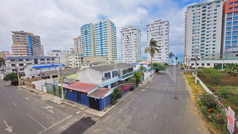 SE ALQUILA PRECIOSO DEPARTAMENTO COMPLETAMENTE EQUIPADO A POCOS PASOS DE LA PLAYA UBICADO EN SAN LORENZO - SALINAS - Imagen 2